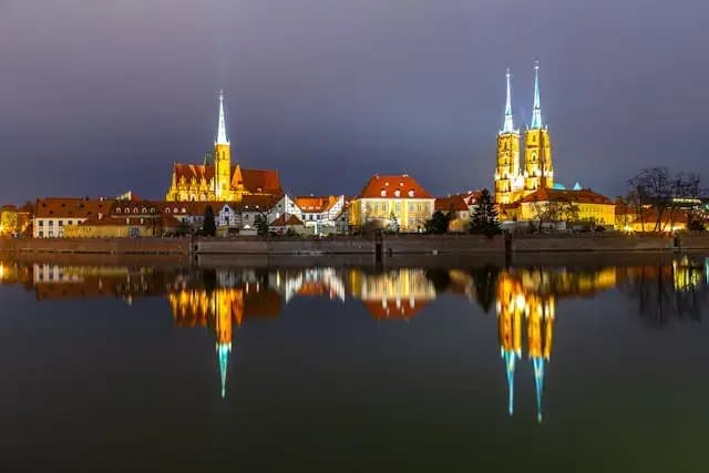 Wroclaw Market Square - City of Bridges